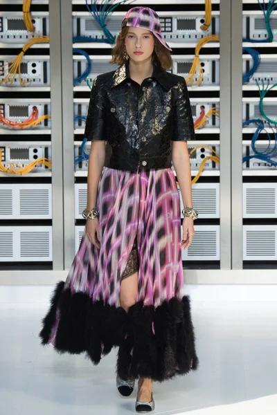 Look 45